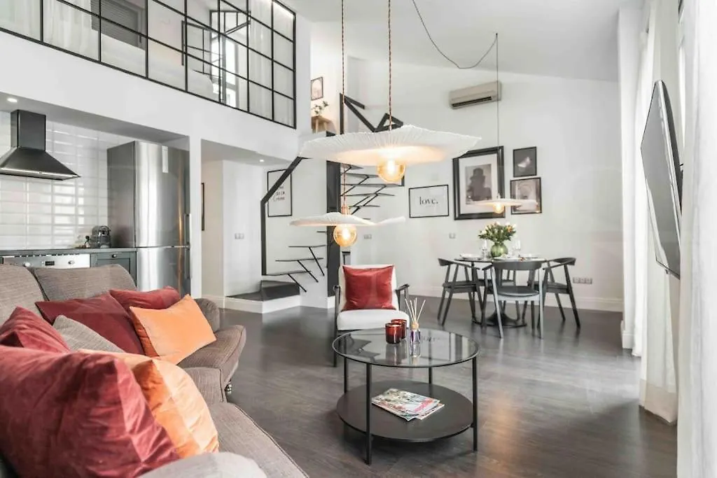 Bright Spacious Duplex With Terrace By Rems Malaga Apartment