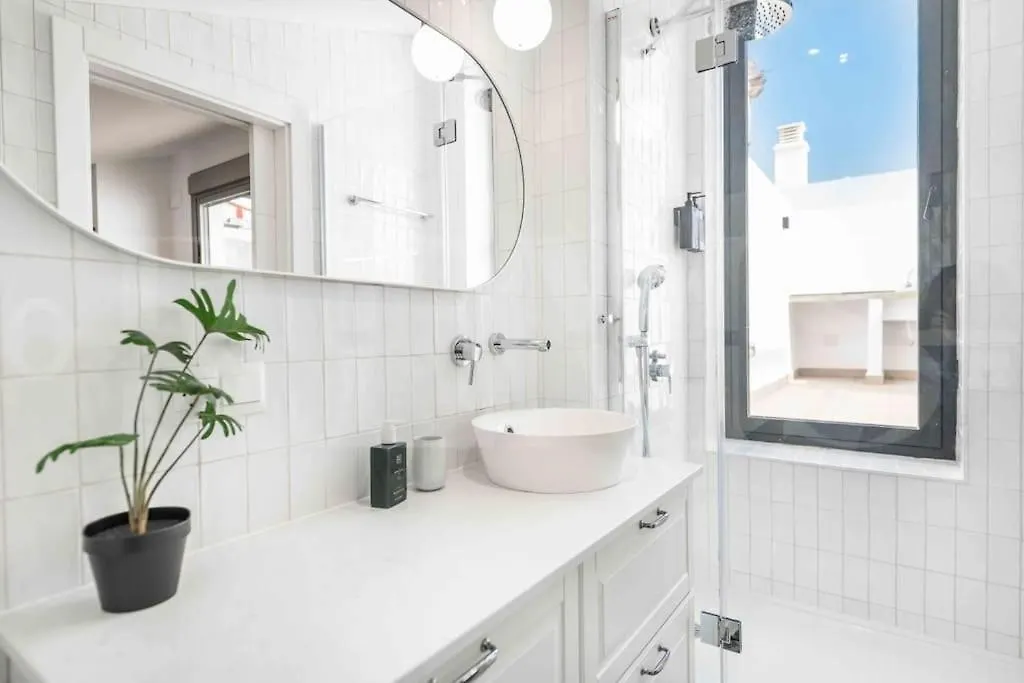 Bright Spacious Duplex With Terrace By Rems Malaga 0*,